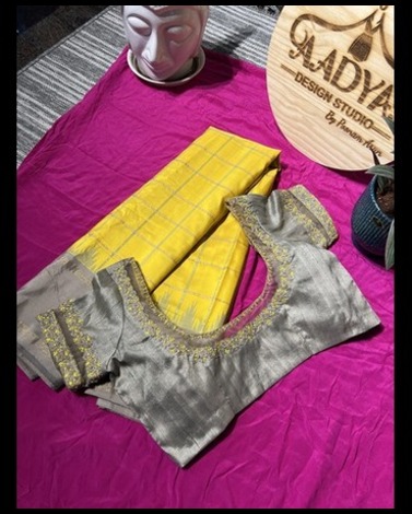 blouse